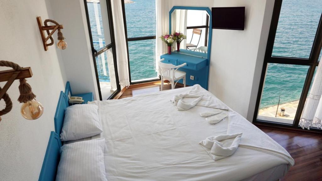 Marin Hotel Cesme Ngoại thất bức ảnh