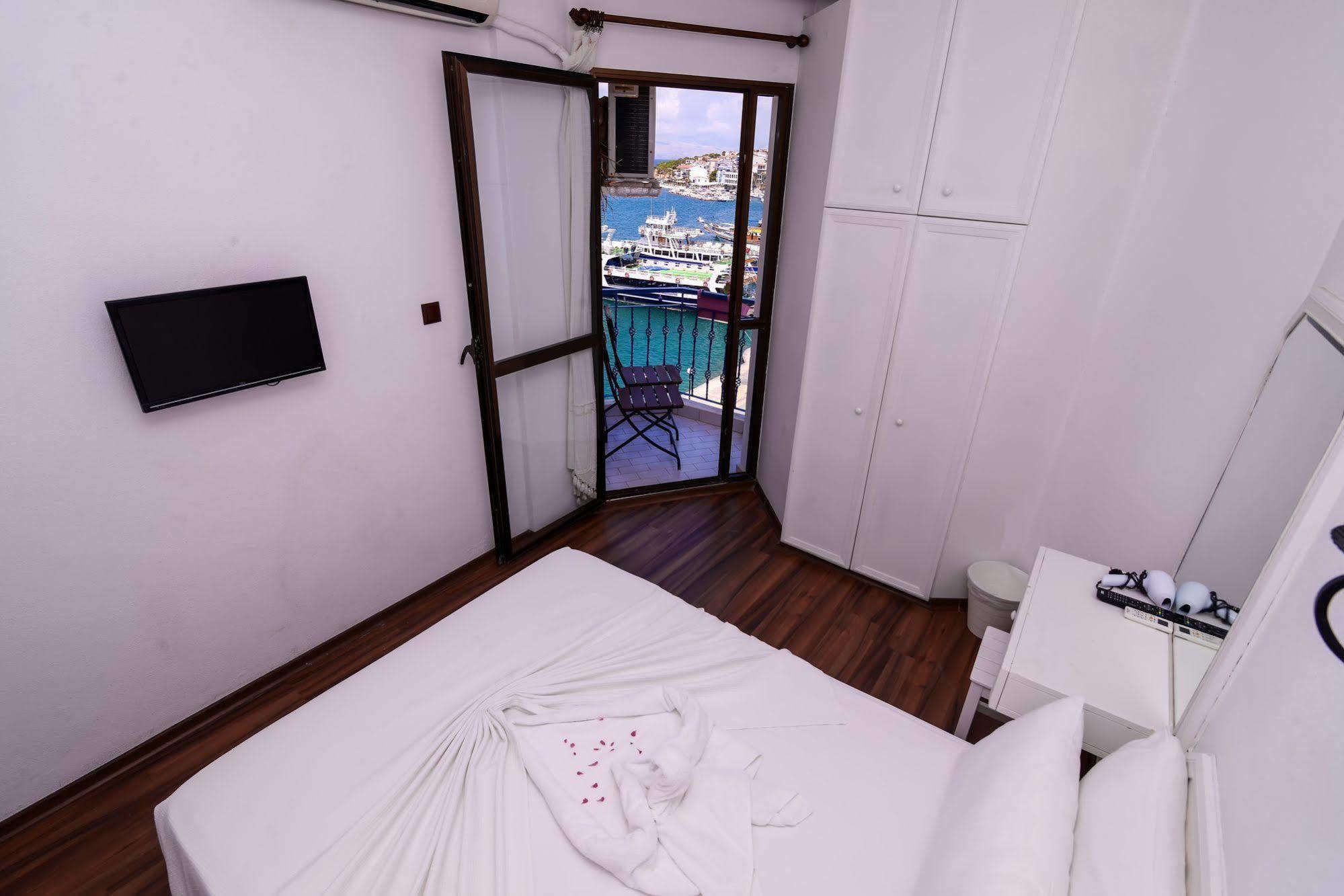 Marin Hotel Cesme Ngoại thất bức ảnh