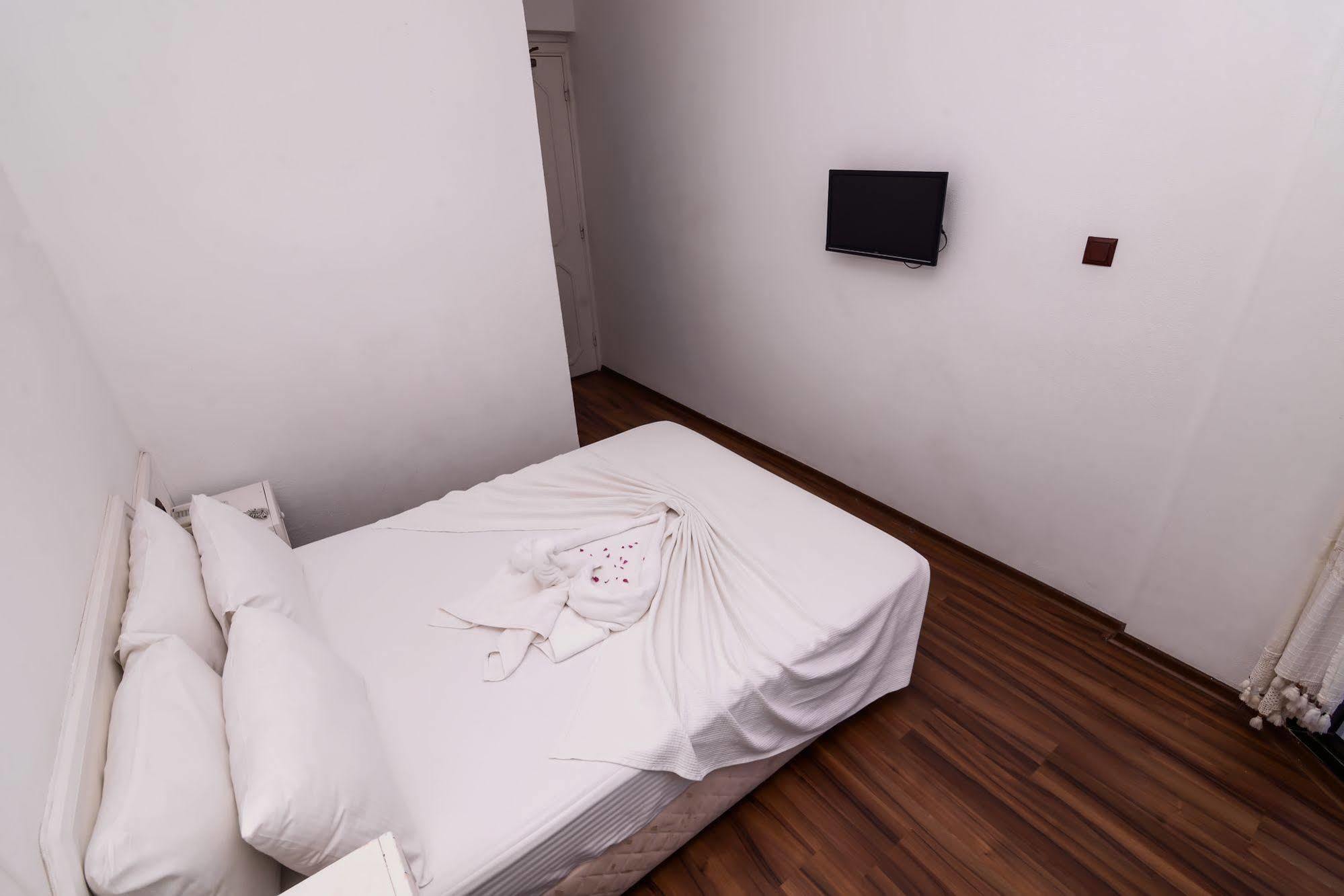 Marin Hotel Cesme Ngoại thất bức ảnh